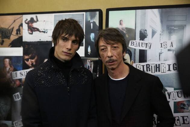 Paris Fashion Week - Valentino backstage Modenschau Valentino Jeremy Kapone, Pierpaolo Piccioli - Fashion Week Mode - Valentino Collection - Paris - 18 01 2017 stephanechemin panoramic 