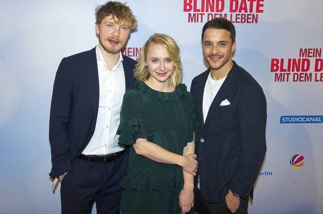 Jacob Matschenz, Anna Maria Mühe und Kostja Ullmann bei der Premiere des Kinofilms Mein Blind Date mit dem Leben im Kino in der Kulturbrauerei. Berlin, 18.01.2017 Foto:xC.xBehringx xFuturexImage