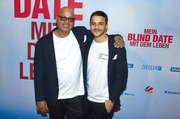 Saliya Kahawatte und Kostja Ullmann bei der Premiere des Kinofilms Mein Blind Date mit dem Leben im Kino in der Kulturbrauerei. Berlin, 18.01.2017 Foto:xC.xBehringx xFuturexImage