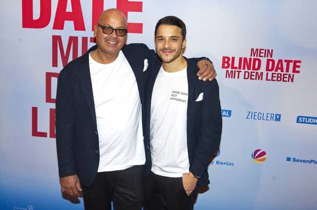 Saliya Kahawatte und Kostja Ullmann bei der Premiere des Kinofilms Mein Blind Date mit dem Leben im Kino in der Kulturbrauerei. Berlin, 18.01.2017 Foto:xC.xBehringx xFuturexImage