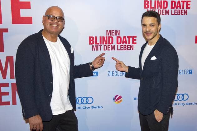 Saliya Kahawatte und Kostja Ullmann bei der Premiere des Kinofilms Mein Blind Date mit dem Leben im Kino in der Kulturbrauerei. Berlin, 18.01.2017 Foto:xC.xBehringx xFuturexImage