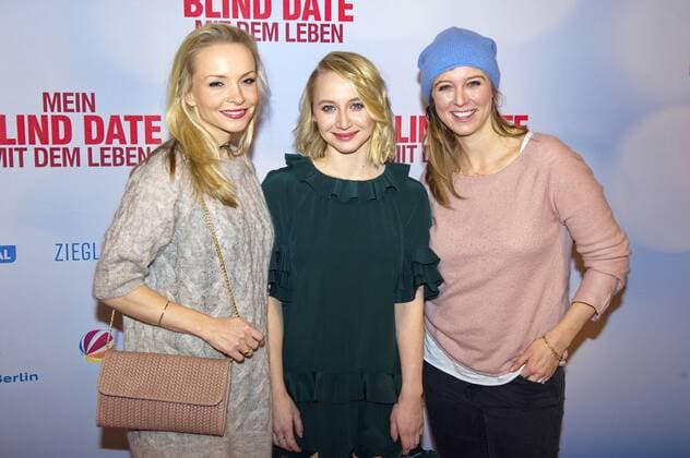 Janin Reinhardt, Anna Maria Mühe und Nina Eichinger bei der Premiere des Kinofilms Mein Blind Date mit dem Leben im Kino in der Kulturbrauerei. Berlin, 18.01.2017 Foto:xC.xBehringx xFuturexImage