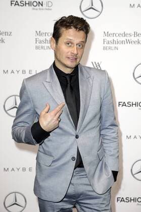 Roman Knizka bei der Vladimir Karaleev Fashion Show auf der Mercedes-Benz Fashion Week Berlin Autumn Winter 2017. Berlin, 19.01.2017 Foto:xS.xGabschx xFuturexImage