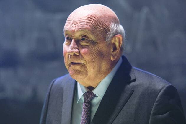 January 18, 2017 - Dublin, Ireland - Nobel Peace Prize winner and former South African President, FW de Klerk, addresses the Trinity College Law Society after he was presented with the Praeses Elit Award as a recognition of his key role in ending apartheid and his outstanding contribution to reconciliation in South Africa..On Wednesday, 18 January 2017, in Dublin, Ireland. Dublin Ireland  - ZUMAn230 20170118_zaa_n230_312