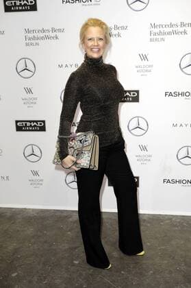 Bilder des Tages Barbara Schöneberger bei der Dawid Tomaszewski Fashion Show auf der Mercedes-Benz Fashion Week Berlin Autumn Winter 2017. Berlin, 19.01.2017 Foto:xS.xGabschx xFuturexImage