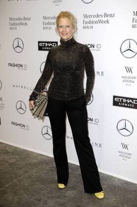 Barbara Schöneberger bei der Dawid Tomaszewski Fashion Show auf der Mercedes-Benz Fashion Week Berlin Autumn Winter 2017. Berlin, 19.01.2017 Foto:xS.xGabschx xFuturexImage