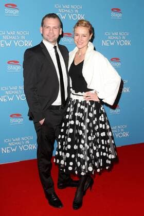 Rhea Harder und ihr Ehemann Jörg Vennewald bei der Premiere zum Musical Ich war noch niemals in New York am 19.01.2017 in Hamburg Ich war noch niemals in New York Musicalpremiere in Hamburg, 2017 