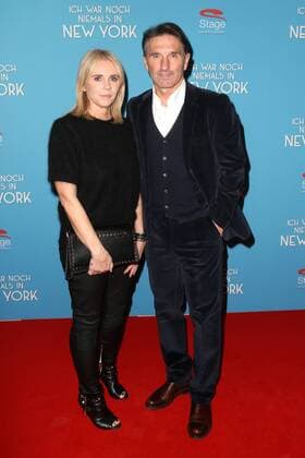 Bruno Labbadia und seine Sylvia bei der Premiere zum Musical Ich war noch niemals in New York am 19.01.2017 in Hamburg Ich war noch niemals in New York Musicalpremiere in Hamburg, 2017 