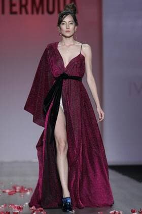 A model presents a creations by the mexican designer Iván Ávalos during 66th edition of Intermoda Fashion Week in Guadalajara, Mexico, 19 January 2017. 66th edition of Intermoda Fashion Week !ACHTUNG: NUR REDAKTIONELLE NUTZUNG!  MEX45 20170120-636204865195697372