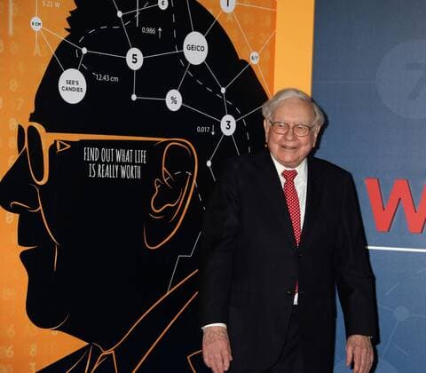 Bilder des Tages January 19, 2017 - New York, New York, U.S. - Businessman WARREN BUFFETT attends the world premiere of the HBO film Becoming Warren Buffett held at the Museum of Modern Art. New York U.S. - ZUMAk03_ 20170119_zaf_k03_007