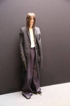 Paris Fashion Week - Rick Owens Modenschau defile mode masculine rick owens CELEBRITES : Fashion Week Mode Masculine - Rick Owens Collection Automne Hiver - Paris - 19 01 2017 stephanechemin panoramic 