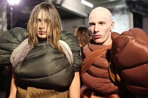 Paris Fashion Week - Rick Owens Modenschau defile mode masculine rick owens CELEBRITES : Fashion Week Mode Masculine - Rick Owens Collection Automne Hiver - Paris - 19 01 2017 stephanechemin panoramic 