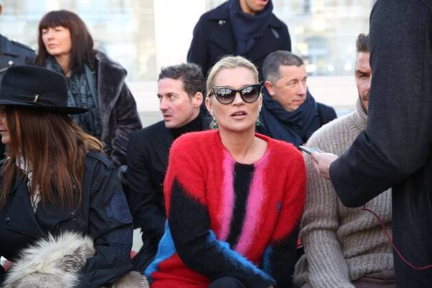 Paris Fashion Week - Promis bei Louis Vuitton Modenschau defile mode masculine Louis vuitton kate moss CELEBRITES : Fashion Week Mode Masculine - Louis Vuitton Collection Automne Hiver - Paris - 19 01 2017 stephanechemin panoramic 