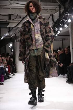 Paris Fashion Week - Yohji Yamamoto Modenschau defile mode masculine YOHJI YAMAMOTO CELEBRITES : Fashion Week Mode Masculine - Yamamoto Collection Automne Hiver - Paris - 19 01 2017 stephanechemin panoramic 