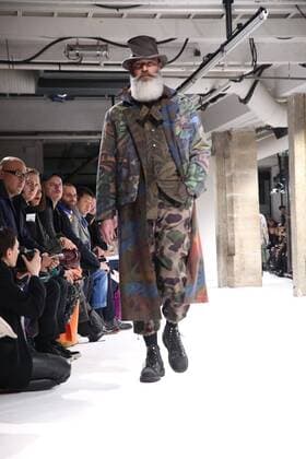Paris Fashion Week - Yohji Yamamoto Modenschau defile mode masculine YOHJI YAMAMOTO CELEBRITES : Fashion Week Mode Masculine - Yamamoto Collection Automne Hiver - Paris - 19 01 2017 stephanechemin panoramic 