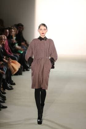 I VR Isabel Vollrath at the Fashion Week Berlin I VR Isabel Vollrath showcases its latest Autumn Winter 2017 Collections in the Kaufhaus Jandorf in the Brunnenstrasse in Berlin-Mitte during the Mercedes-Benz Fashion Week Berlin Autumn Winter 2017 Collections. The photo shows models with the I VR Isabel Vollrath collection on the catwalk.  SimonexKuhlmey