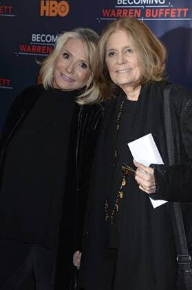 Sheila Nevins und Gloria Steinem bei der Premiere der HBO-Dokumentation Becoming Warren Buffett im Museum of Modern Art. New York, 19.01.2017 Foto:xD.xVanxTinex xFuturexImage