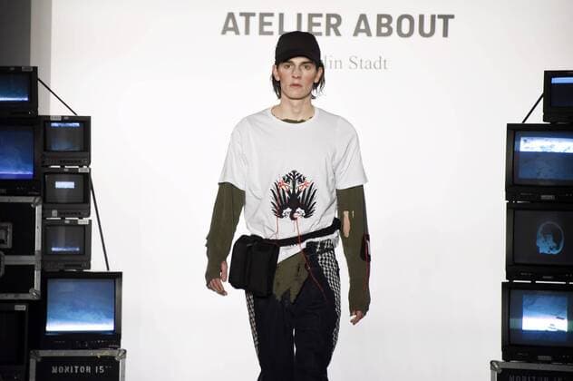 Model bei der Atelier About Fashion Show auf der Mercedes-Benz Fashion Week Berlin Autumn Winter 2017. Berlin, 20.01.2017 Foto:xF.xKernx xFuturexImage