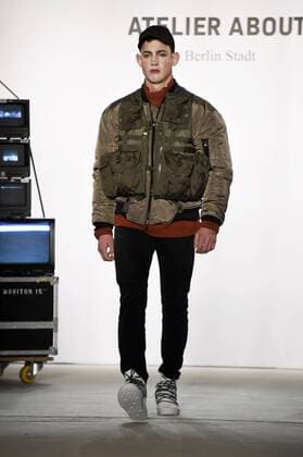 Model bei der Atelier About Fashion Show auf der Mercedes-Benz Fashion Week Berlin Autumn Winter 2017. Berlin, 20.01.2017 Foto:xF.xKernx xFuturexImage