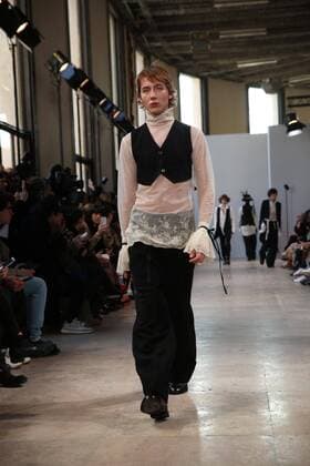 Paris Fashion Week, Modenschau ANN DEMEULEMEESTER - Paris, Frankreich - 20 01 2017 stephanechemin panoramic 