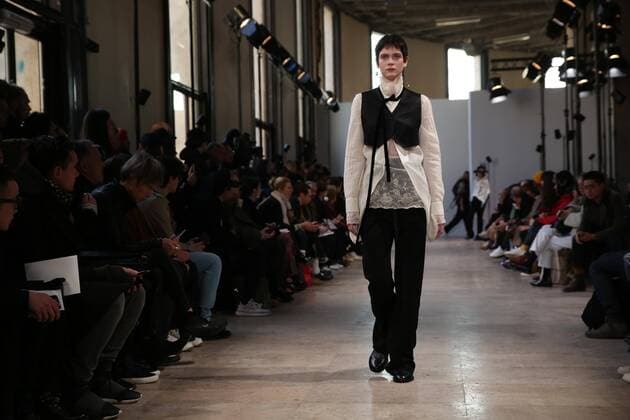 Paris Fashion Week, Modenschau ANN DEMEULEMEESTER - Paris, Frankreich - 20 01 2017 stephanechemin panoramic 