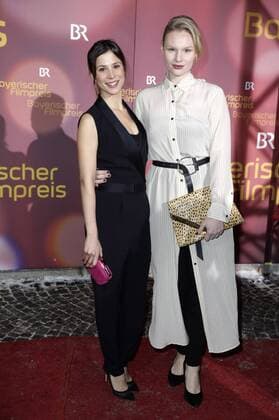 Aylin Tezel und Rosalie Thomass bei der Verleihung des 38. Bayerischen Filmpreises 2016 im Prinzregententheater. München, 20.01.2017 Foto:xS.xGabschx xFuturexImage