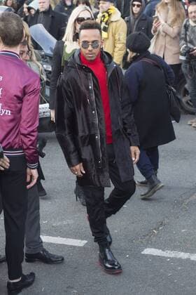 Lewis Hamilton CELEBRITES : Arrivees des invites au defile Dior - Paris - 21 01 2017 JBAutissier Panoramic 