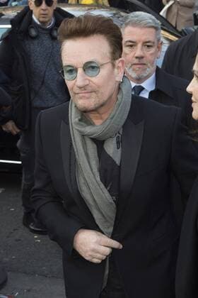 Le chanteur Bono et sa femme Ali Hewson CELEBRITES : Arrivees des invites au defile Dior - Paris - 21 01 2017 JBAutissier Panoramic 