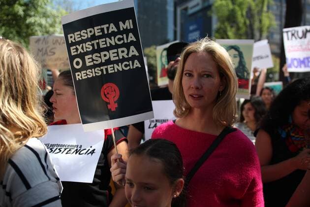 January 21, 2017 - Mexico City, Mexico - After Donald Trump Inaguration thousands of woman demonstrate in solidarity against misogyny outside U.S embassy in Mexico City, Jan, 21, 2017. Mexico City Mexico  - ZUMAn230 20170121_zaa_n230_669