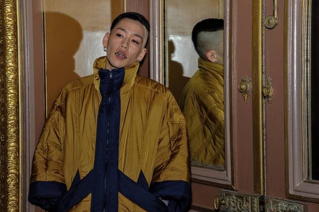 France: Henrik Vibskon show at Paris FW A model is seen on backstage of Henrik Vibskov show during Paris Men s Fashion Week Fall Winter 2017 18  GaetanoxPiazzolla