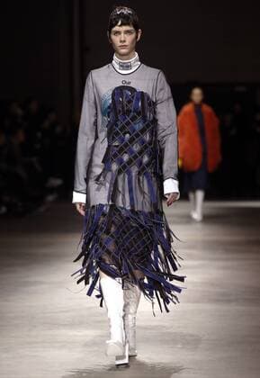 A model takes to the catwalk during the presentation of Kenzo s show as part of the Fall-Winter 2017-18 fashion collections in Paris on January 22, 2017.  PAR20170122112 MAYAxVIDON-WHITE