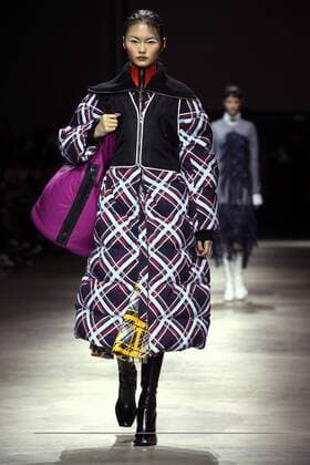 A model takes to the catwalk during the presentation of Kenzo s show as part of the Fall-Winter 2017-18 fashion collections in Paris on January 22, 2017.  PAR20170122113 MAYAxVIDON-WHITE
