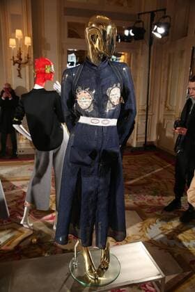 Fashion Week Haute couture - Liu Chao - Paris - 23 01 2017 CELEBRITES : Fashion Week Haute couture - Liu Chao - Paris - 23 01 2017 STEPHANEChemin panoramic 