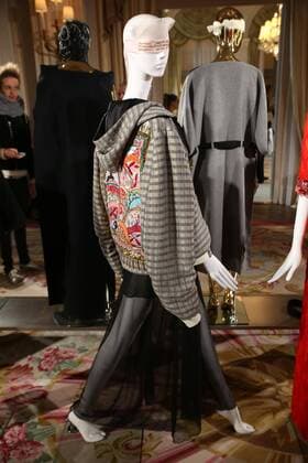 Fashion Week Haute couture - Liu Chao - Paris - 23 01 2017 CELEBRITES : Fashion Week Haute couture - Liu Chao - Paris - 23 01 2017 STEPHANEChemin panoramic 