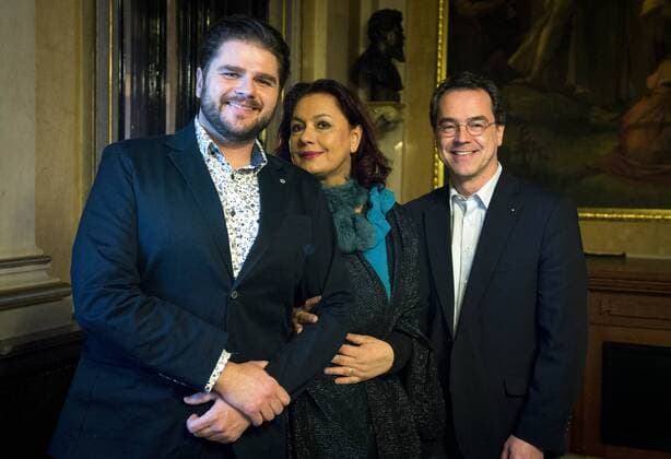 Tenor Peter Berger, from left, principal Anda-Louise Bogza and conductor and music director of the State Opera Andreas Sebastian Weiser meet journalists on Monday, January 23, 2017, prior to the opera Tosca premiere, Prague, Czech Republic. (CTKxPhoto KaterianxSulova) CTKPhotoP201701230885001  suk2