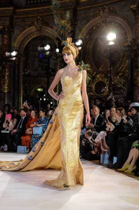 France: Yumi Katsura show A mode walk the catwalk of Yumi Katsura show at Paris fashion week haute Couture SS 2017.  GaetanoxPiazzolla