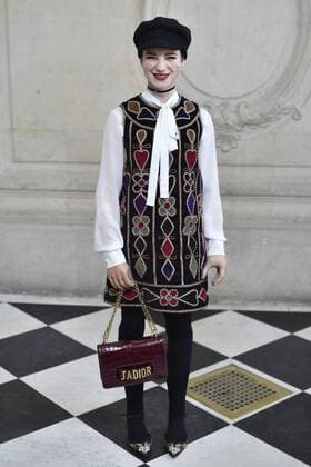 214987 Valentin Paoli Starface 2017-01-23 Paris France Paris Fashion Week 2017. Defile Dior. People. Photocall. Vio, Beatrice  Copyright: xValentinxPaolix xStarfacex STAR_214987_032