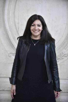 214987 Valentin Paoli Starface 2017-01-23 Paris France Paris Fashion Week 2017. Defile Dior. People. Photocall. Hidalgo, Anne  Copyright: xValentinxPaolix xStarfacex STAR_214987_052