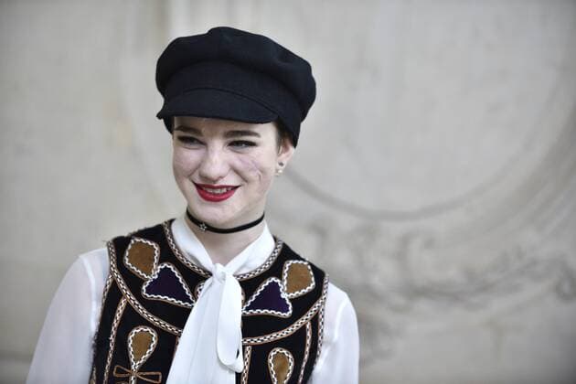 214987 Valentin Paoli Starface 2017-01-23 Paris France Paris Fashion Week 2017. Defile Dior. People. Photocall. Vio, Beatrice  Copyright: xValentinxPaolix xStarfacex STAR_214987_105