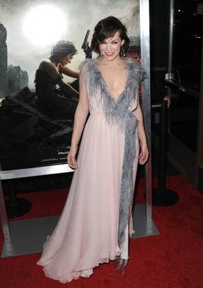 Bilder des Tages January 23, 2017 - Hollywood, California, U.S. - Milla Jovovich attends The Los Angeles Premiere of Resident Evil: The Final Chapter held at the RealD Premiere Cinema L.A.Live in Los Angeles, California on January 23, 2017. 2017 Hollywood U.S. - ZUMAl86_ 20170123_zaf_l86_036