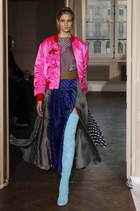 214981 Marineau Starface 2017-01-23 Paris France Paris Fashion week. Defile Haute Couture Printemps ete 2017.SCHIAPARELLI. Schiaparelli, spring-summer 2017 Paris, France Paris Fashion week. Defile Haute Couture Spring Summer 2017. SCHIAPARELLI. Editorial use only _sans_perso  Copyright: xMarineaux STAR_214981_018
