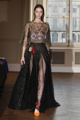 214981 Marineau Starface 2017-01-23 Paris France Paris Fashion week. Defile Haute Couture Printemps ete 2017.SCHIAPARELLI. Schiaparelli, spring-summer 2017 Paris, France Paris Fashion week. Defile Haute Couture Spring Summer 2017. SCHIAPARELLI. Editorial use only _sans_perso  Copyright: xMarineaux STAR_214981_039