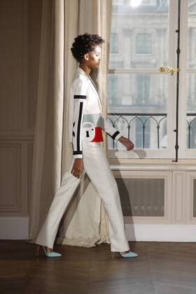 214981 Marineau Starface 2017-01-23 Paris France Paris Fashion week. Defile Haute Couture Printemps ete 2017.SCHIAPARELLI. Schiaparelli, spring-summer 2017 Paris, France Paris Fashion week. Defile Haute Couture Spring Summer 2017. SCHIAPARELLI. Editorial use only _sans_perso  Copyright: xMarineaux STAR_214981_042