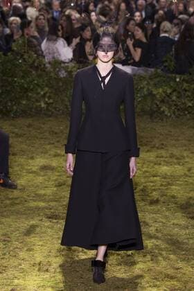 214998 Marineau Starface 2017-01-23 Paris France Paris Fashion Week 2017. Défilé Haute Couture Christian Dior. Paris Fashion Week 2017. Haute Couture Fashion Show Christian Dior. Christian Dior , Couture, spring-summer 2017 Paris, France Editorial use only _sans_perso  Copyright: xMarineaux STAR_214998_002