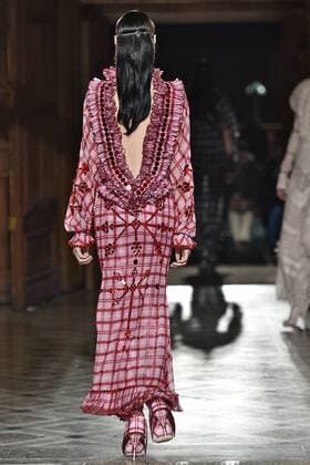 215001 Marineau Starface 2017-01-23 Paris France Paris Fashion Week 2017. Défilé Haute Couture Givenchy. Paris Fashion Week 2017. Haute Couture Fashion Show Givenchy. Givenchy, spring-summer 2017 Paris, France Editorial use only _sans_perso  Copyright: xMarineaux STAR_215001_008