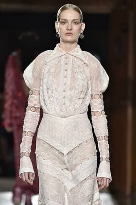 215001 Marineau Starface 2017-01-23 Paris France Paris Fashion Week 2017. Défilé Haute Couture Givenchy. Paris Fashion Week 2017. Haute Couture Fashion Show Givenchy. Givenchy, spring-summer 2017 Paris, France Editorial use only _sans_perso  Copyright: xMarineaux STAR_215001_010