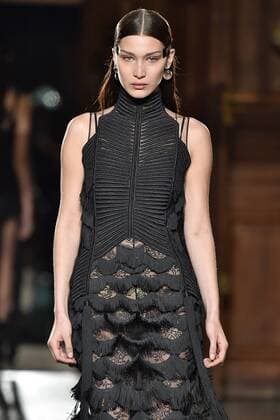 215001 Marineau Starface 2017-01-23 Paris France Paris Fashion Week 2017. Défilé Haute Couture Givenchy. Paris Fashion Week 2017. Haute Couture Fashion Show Givenchy. Givenchy, spring-summer 2017 Paris, France Editorial use only Hadid, Bella  Copyright: xMarineaux STAR_215001_022