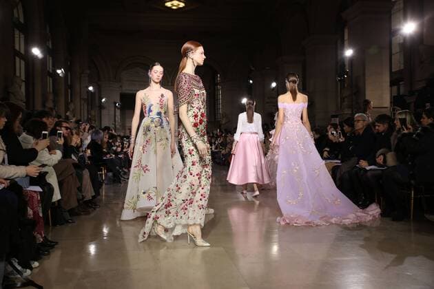 Fashion Week Haute couture - Georges Obeika - Paris - 23 01 2017 CELEBRITES : Fashion Week Haute couture - Georges Obeika - Paris - 23 01 2017 STEPHANEChemin panoramic 