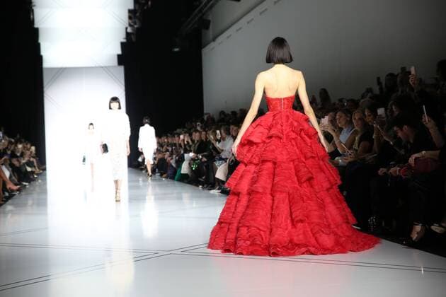 Fashion Week Haute couture - Ralf et Russo - Paris - 23 01 2017 CELEBRITES : Fashion Week Haute couture - Ralph et Russo - Paris - 23 01 2017 STEPHANEChemin panoramic 