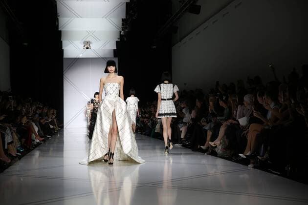 Fashion Week Haute couture - Ralf et Russo - Paris - 23 01 2017 CELEBRITES : Fashion Week Haute couture - Ralph et Russo - Paris - 23 01 2017 STEPHANEChemin panoramic 